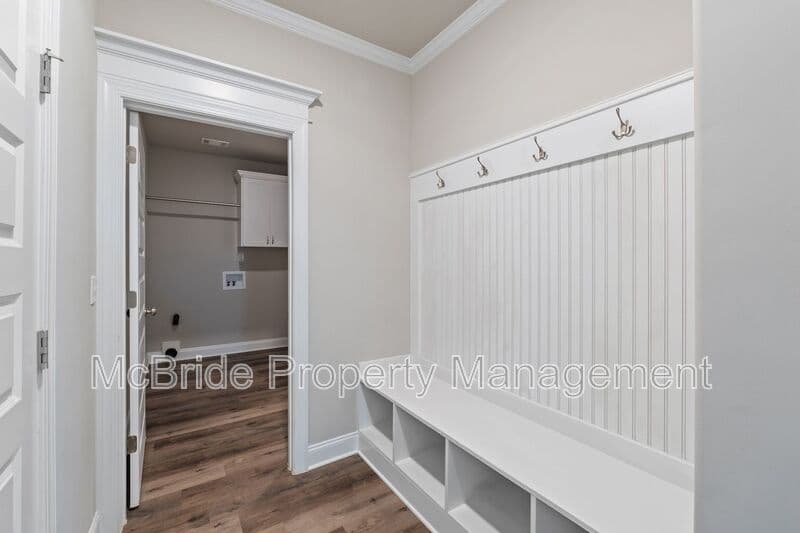 Evans House: 3031 Rosewood Drive