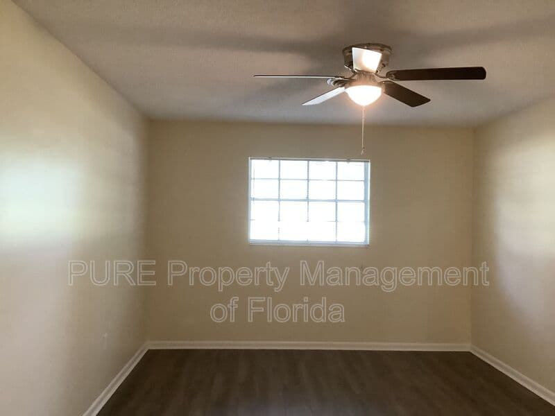 Ocala House: 711 NE 41st Avenue