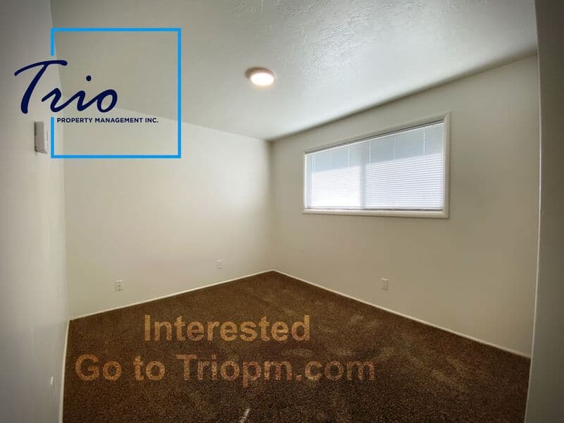Eugene Condo: 3515 E Amazon Drive
