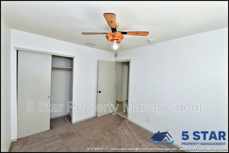 El Paso House: 872 Colbert Shapleigh Place !!