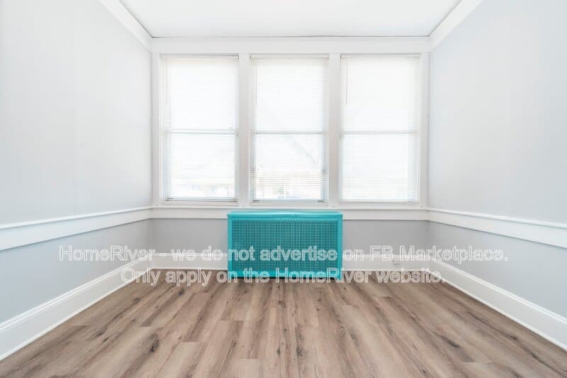 Baltimore House: 6915 Harford Rd