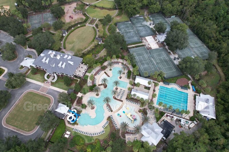 Orange Park House: 4220 Plantation Oaks Blvd