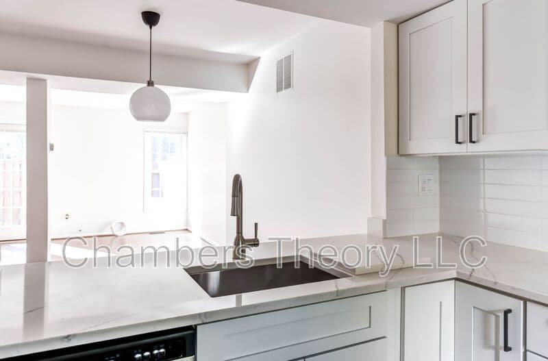 Arlington Condo: 2412 S. Walter Reed Dr