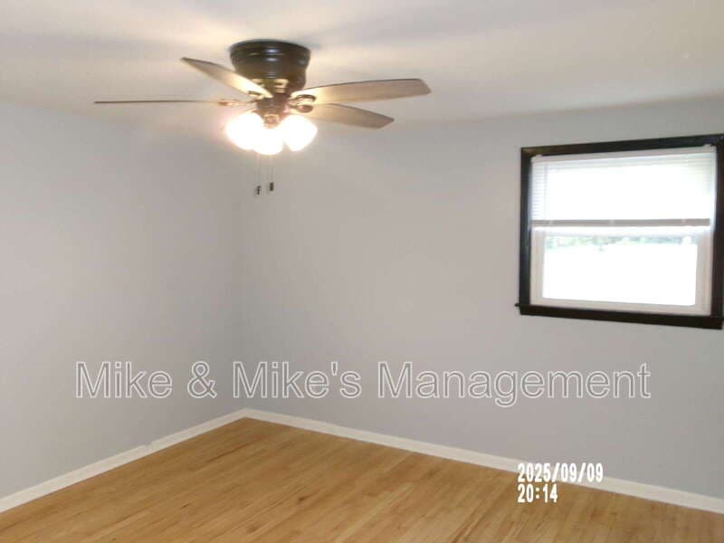 Milwaukee Condo: 6400 North 73rd Street
