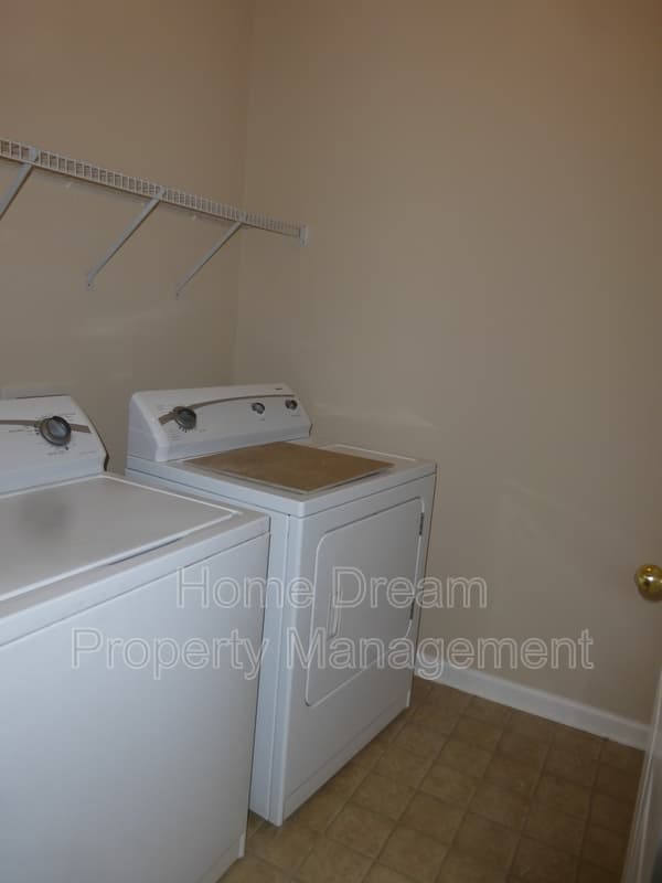Fredericksburg House: 1407 Graham Drive