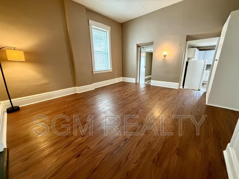 Waterloo Condo: 316 W Mill St