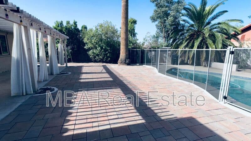 Tempe House: 7740 S Terrace Rd