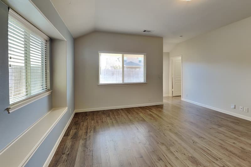 Heartland House: 2112 Danibelle Dr