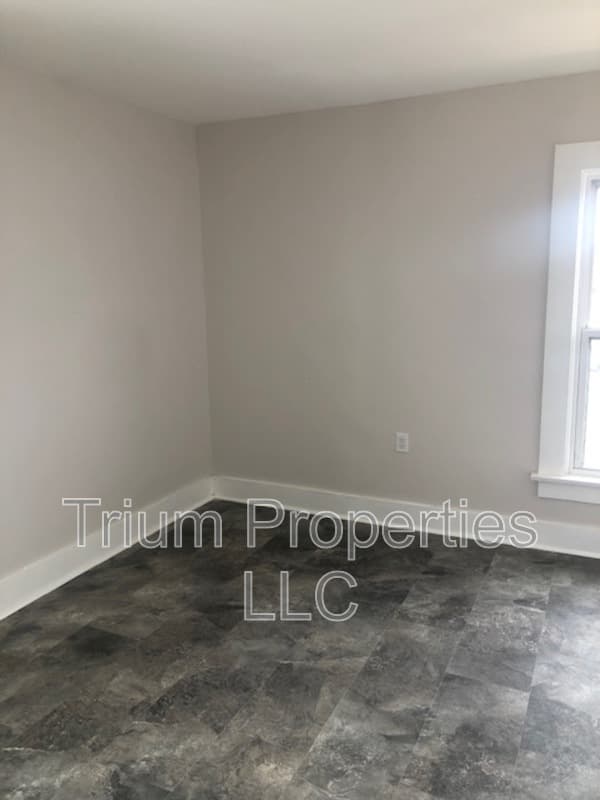 Piqua Condo: 295 East Ash Street
