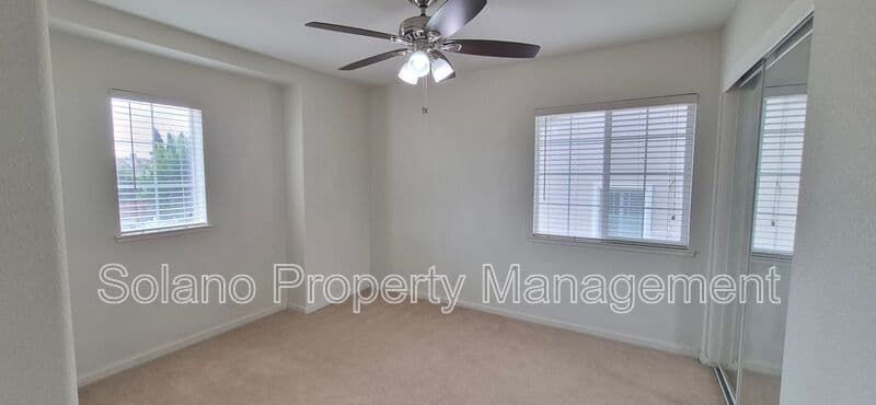 Dixon House: 2080 Mariposa Drive