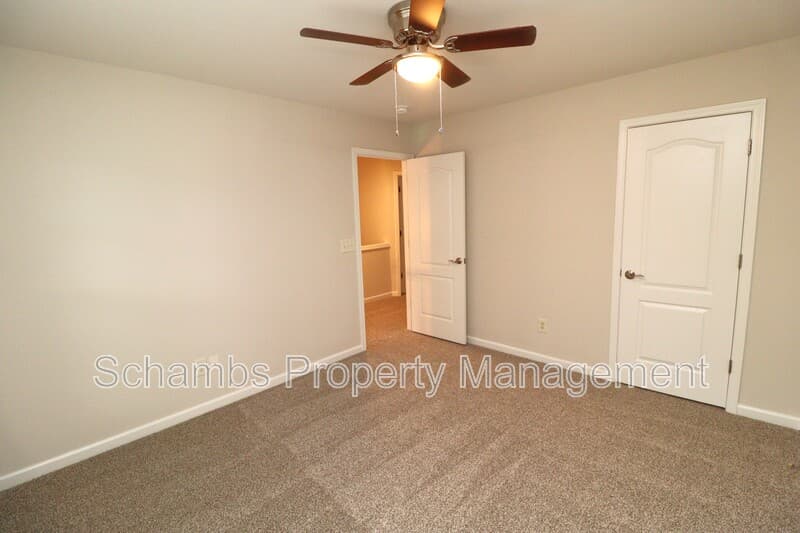 Cary House: 308 Marble Glow Ct