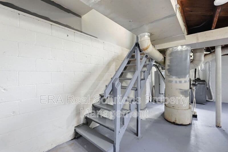 Columbus Condo: 2065 W Mound St