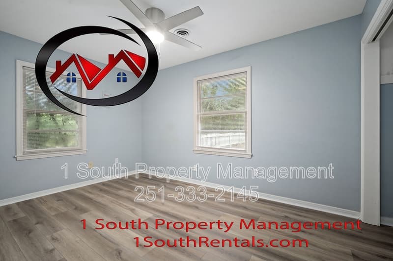 Mobile House: 916 Wendover Road