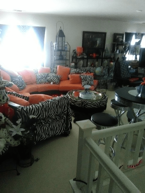 Sacramento Single Room: 7626 Cornejo way.