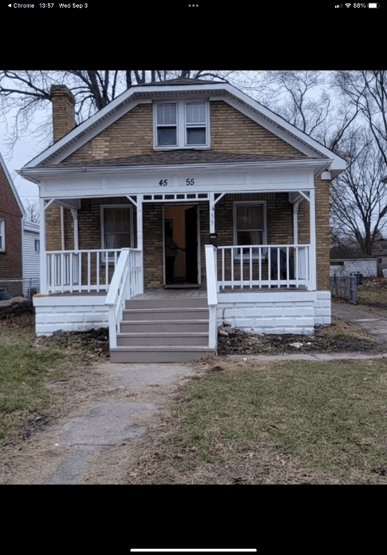 Gary House: 4555 Harrison Street