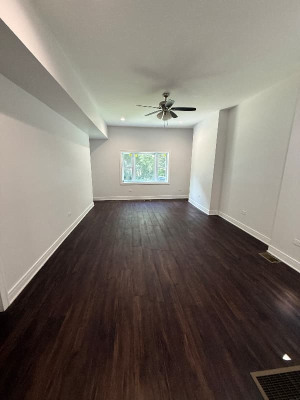 Chicago Apartment: 7506 S Normal