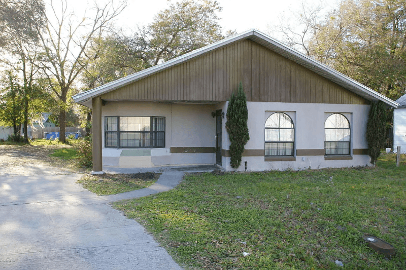 Palatka House: 606 N 15th St