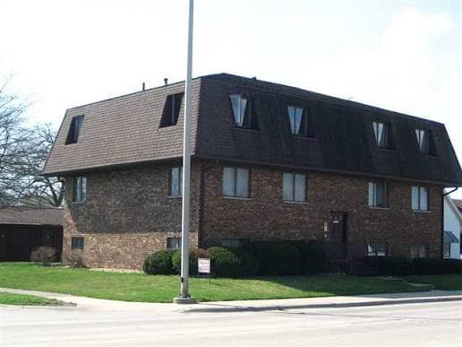 Moline Apartment: 1650 Avenue of the Cities