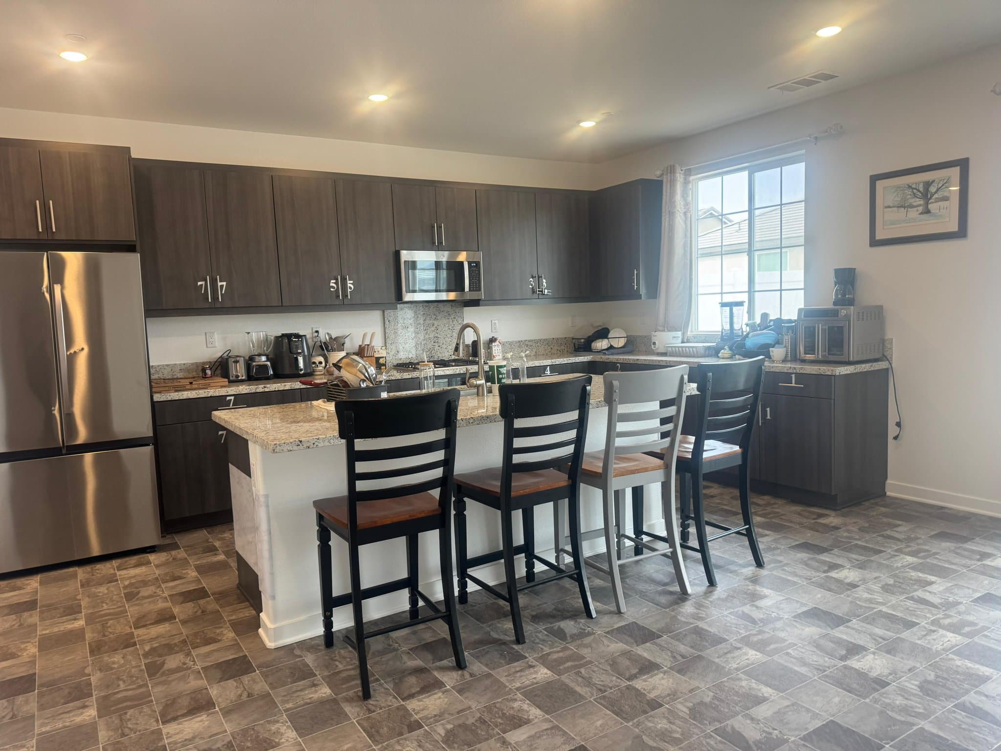 Rialto Single Room: 2769 Lake Mendoza St.