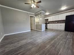 Houston Multiplex: 221 Caylor Street
