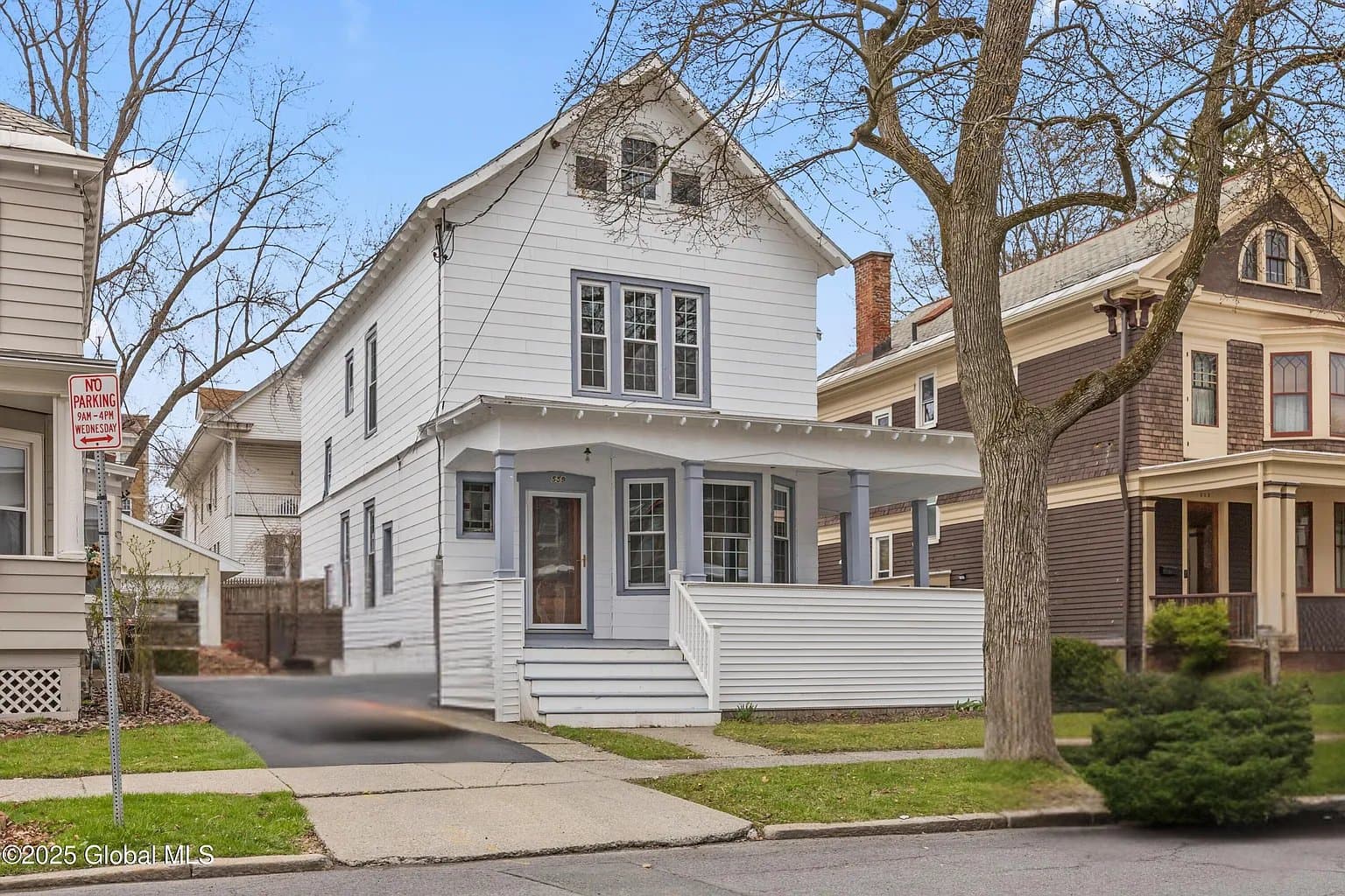 Albany Single Room: 559 Myrtle Ave.