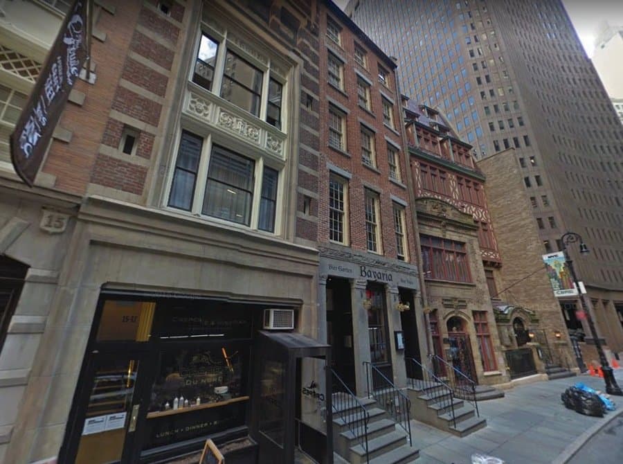 New York Apartment: 19 William Street