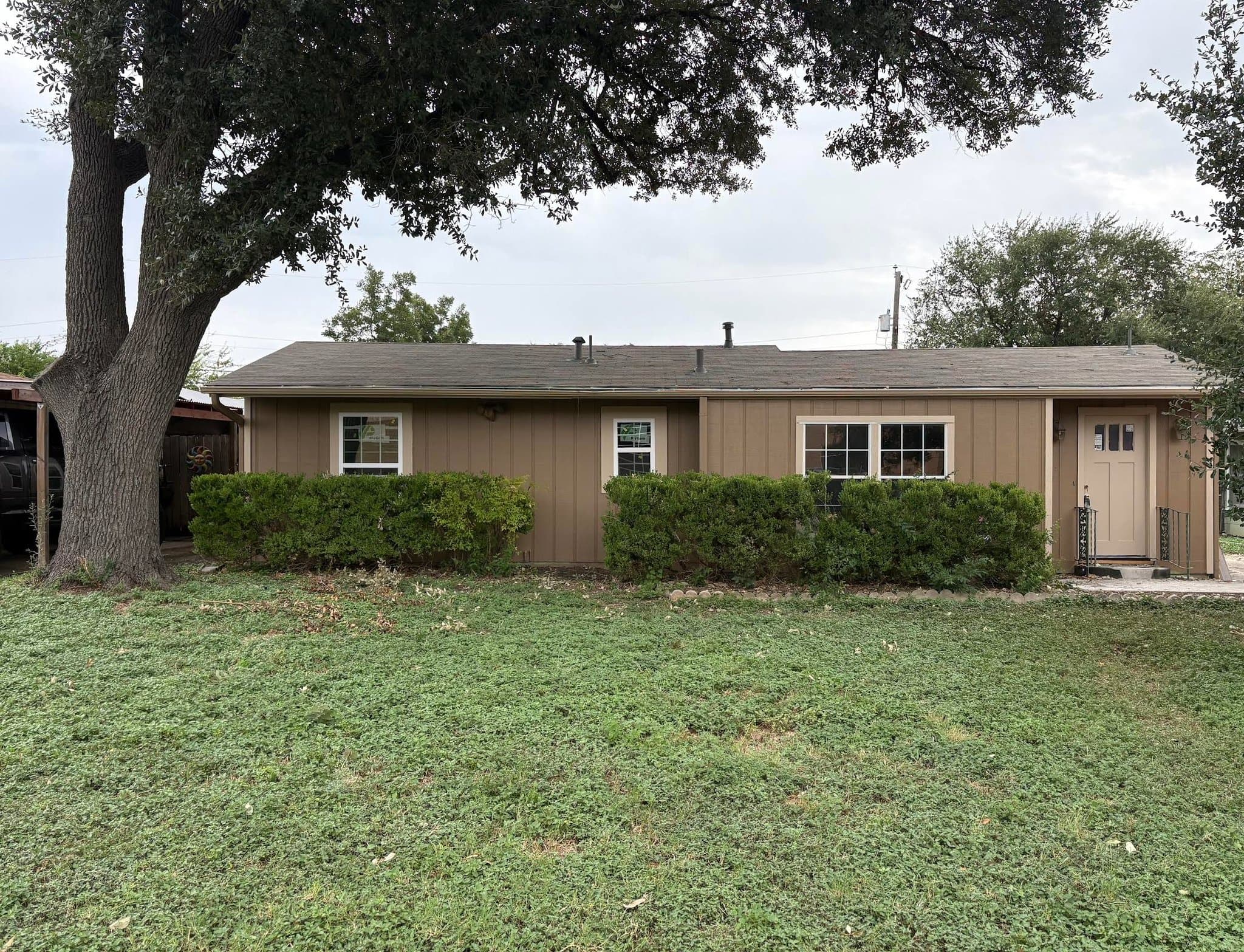 San Antonio House: 622 Sacramento