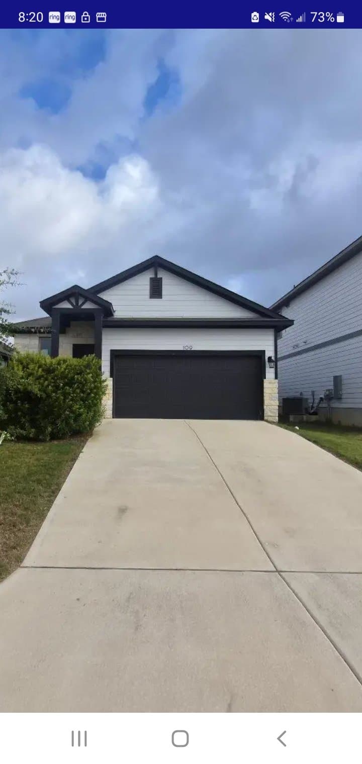 Jarrell House: 109 Drifter Ln