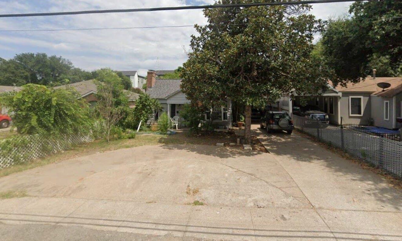 Dallas House: 2134 Anson Rd
