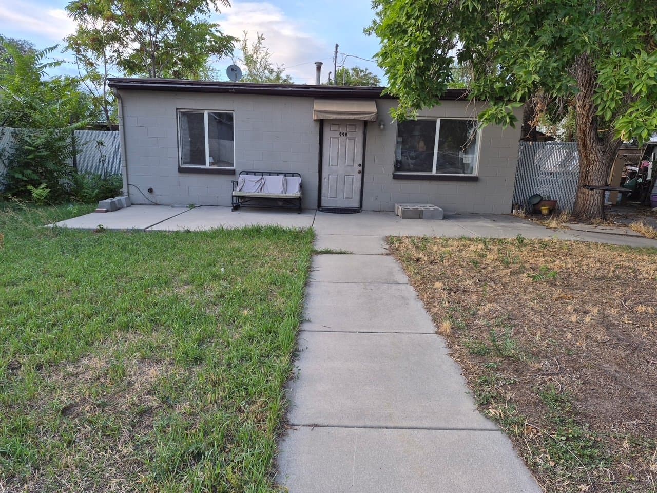 Salt lake City House: 2100 S 900 West