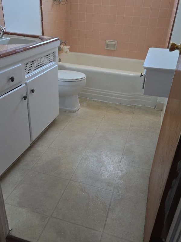 Pasadena Apartment: 59 S. Vinedo Ave.