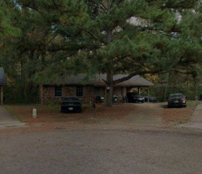 Jackson House: 6760 George Washington Dr