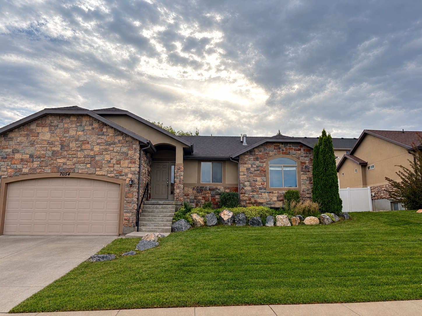 West Jordan House: 7054 S Sorrento Way