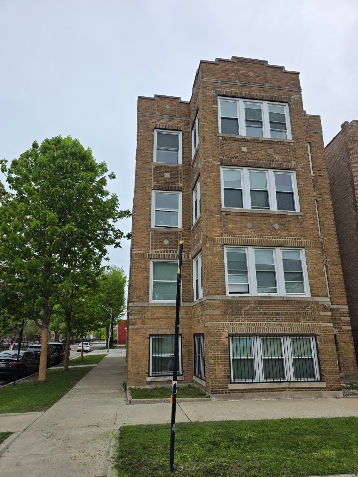 Chicago Apartment: 4315-25 W 15th ST