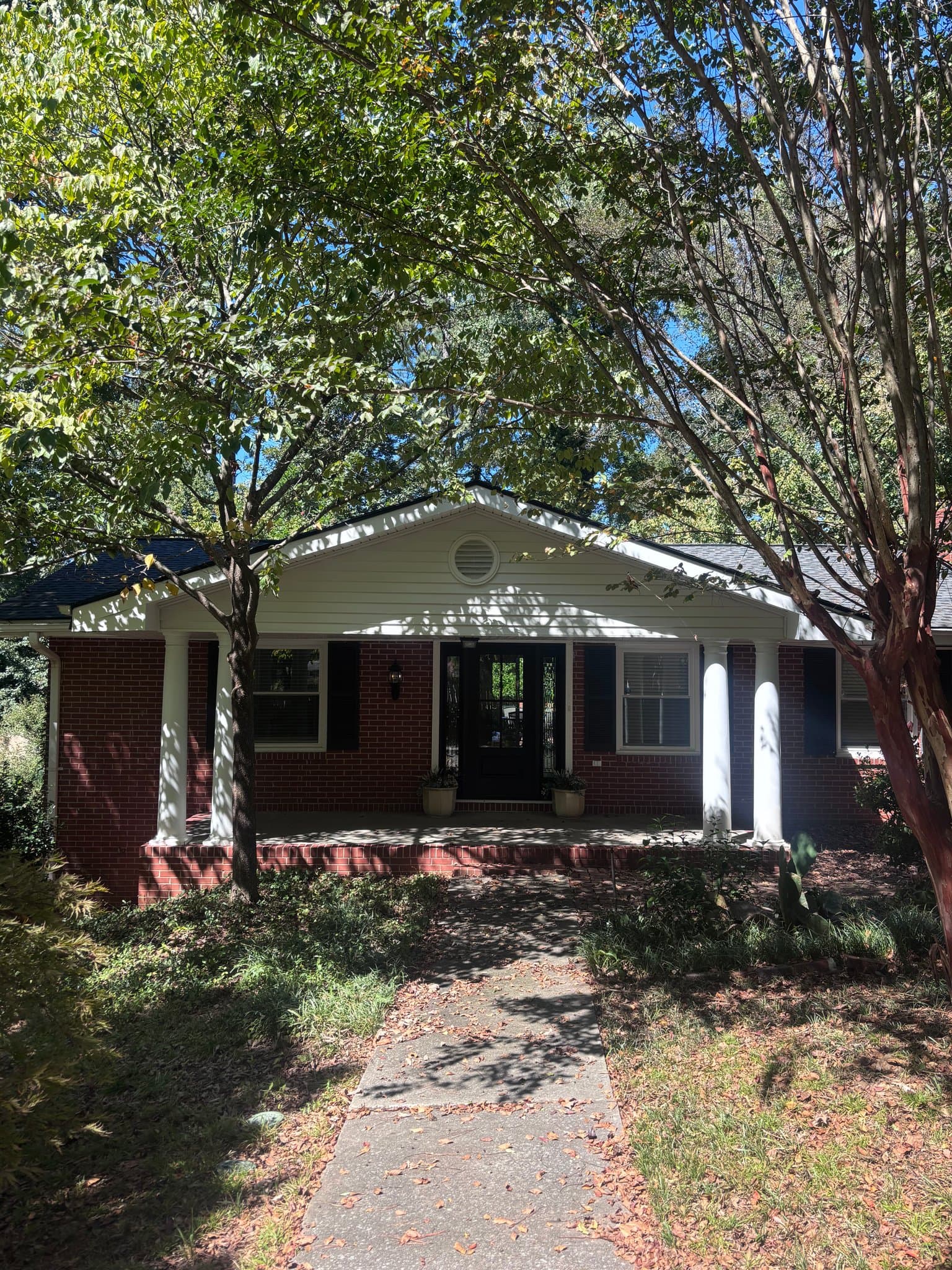 Marietta House: 2622 Creekview Dr SW