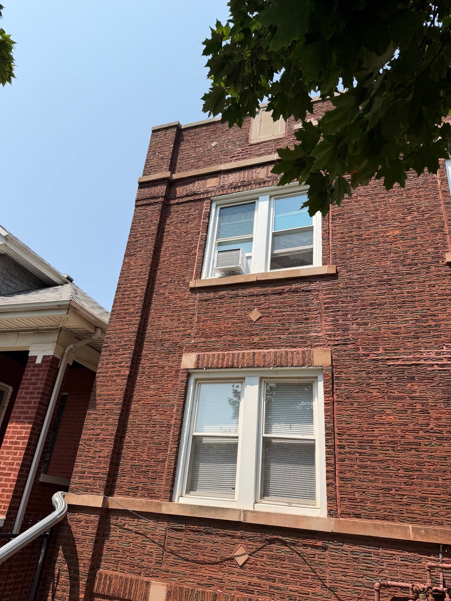 Chicago Apartment: 1642 N Lamon Ave
