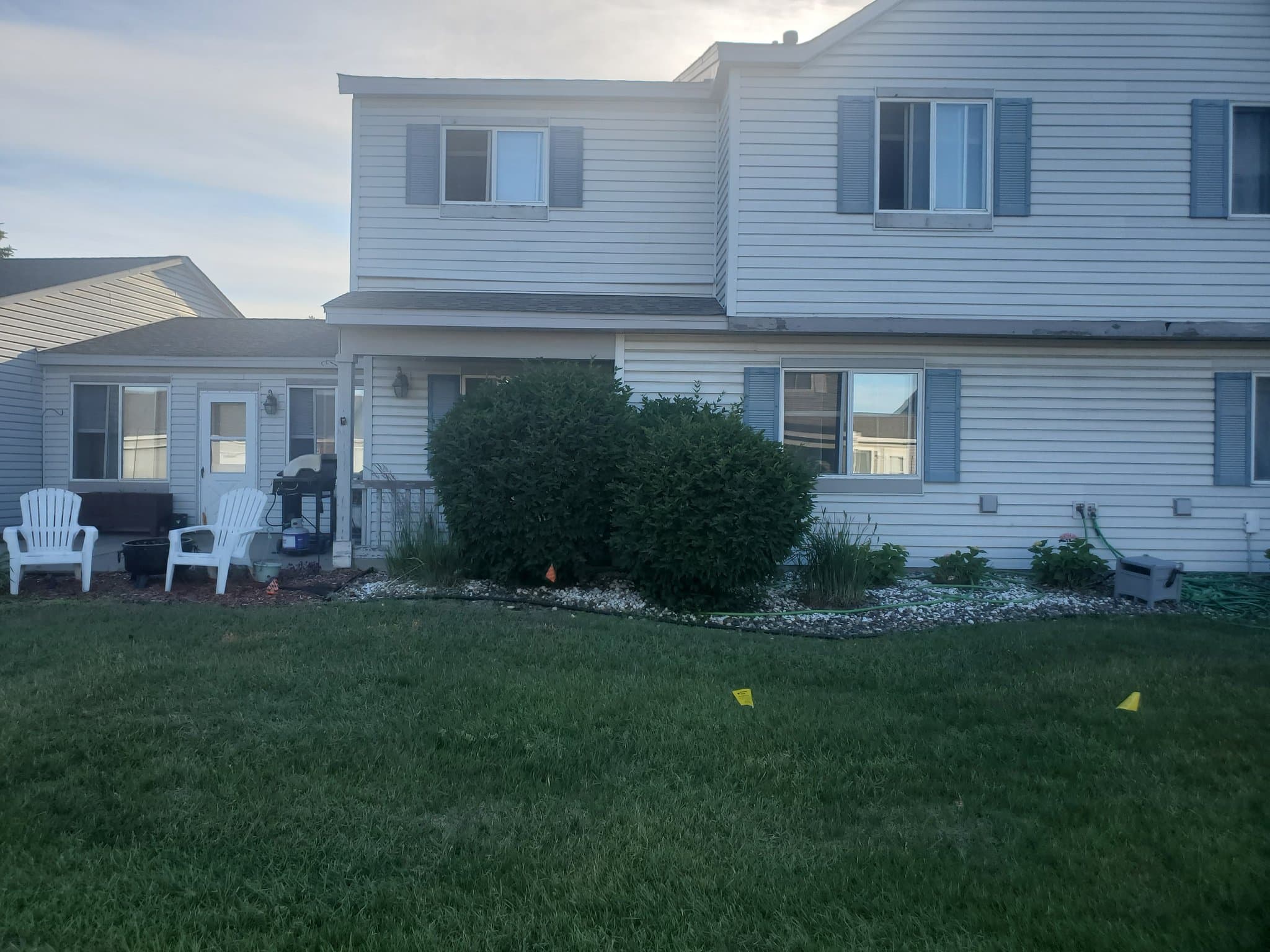 Saint Paul Townhome: 15953 Granada Ave