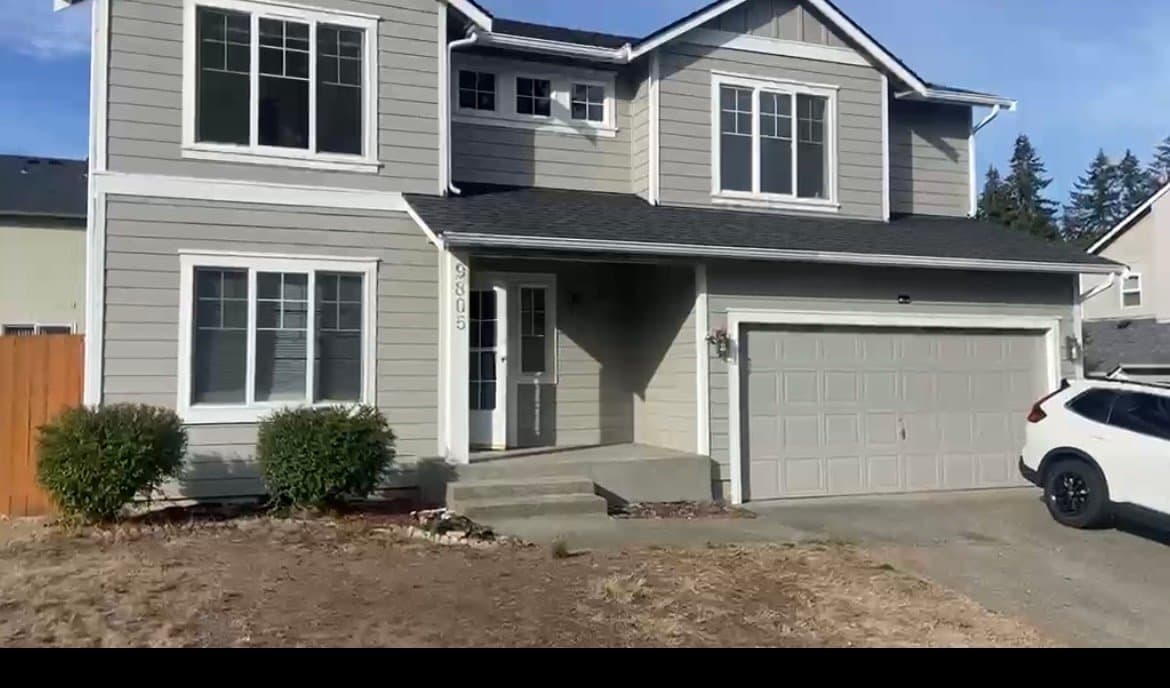 Lakewood House: 9805 109th Street Ct SW