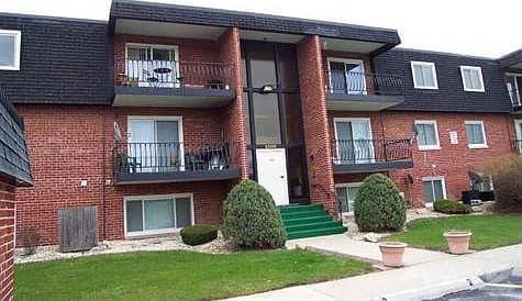 Hazel Crest Condo: 17009 Albany Ave