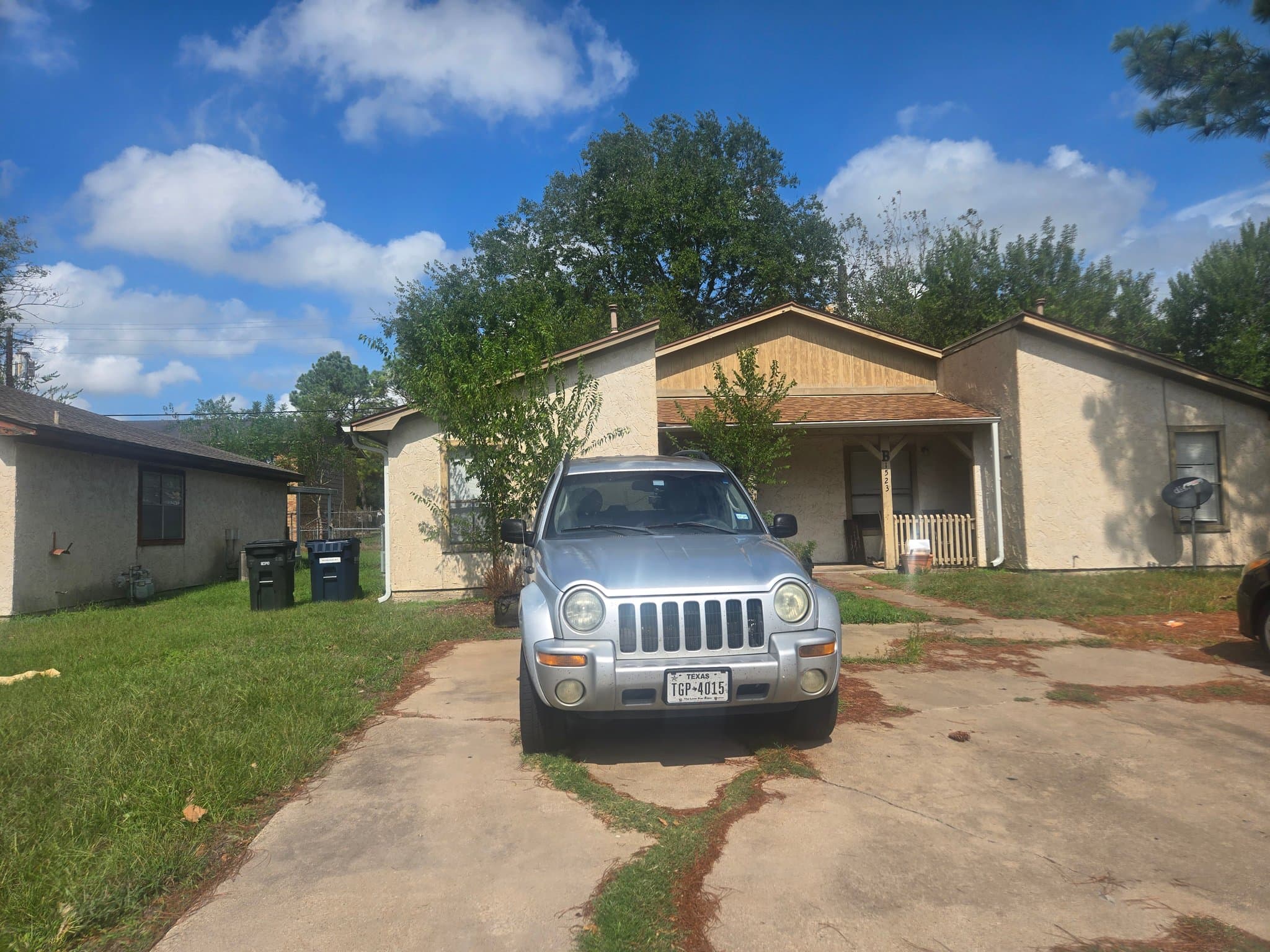 College Station Multiplex: 1523 Pine Ridge Dr
