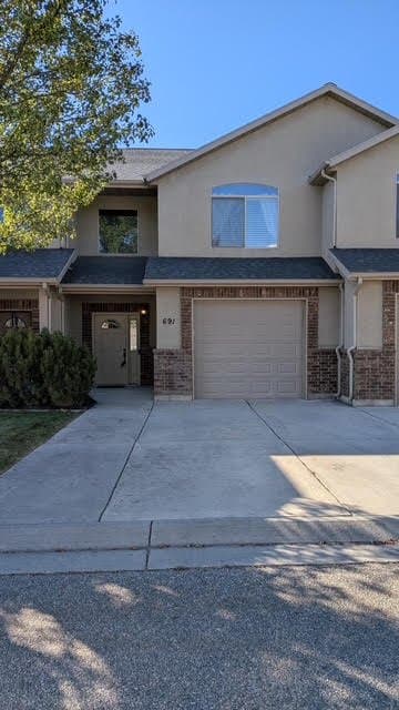 Smithfield Townhome: 691 N 130 E