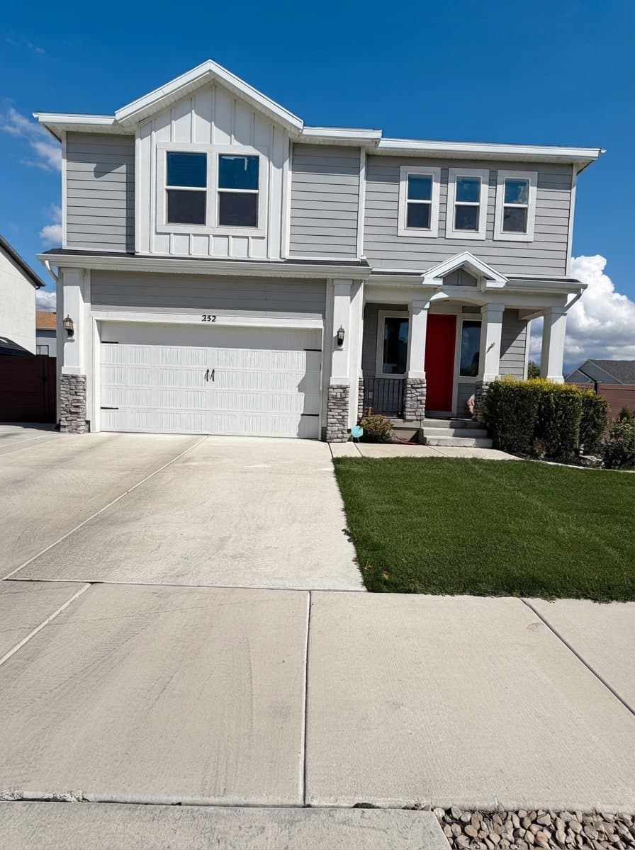 Vineyard House: 252 N 240 E