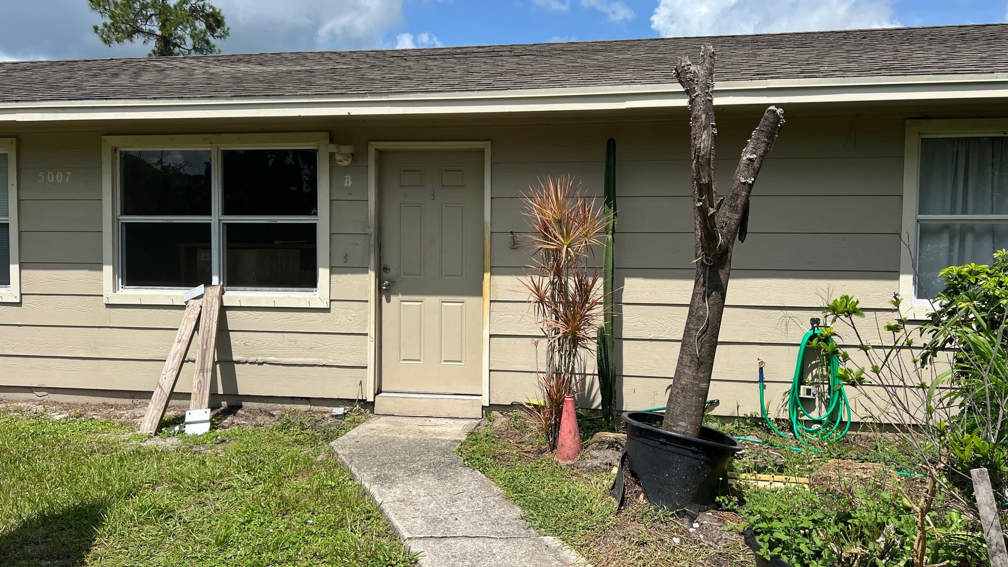 Fort Pierce Multiplex: 5007 Eastwood Dr