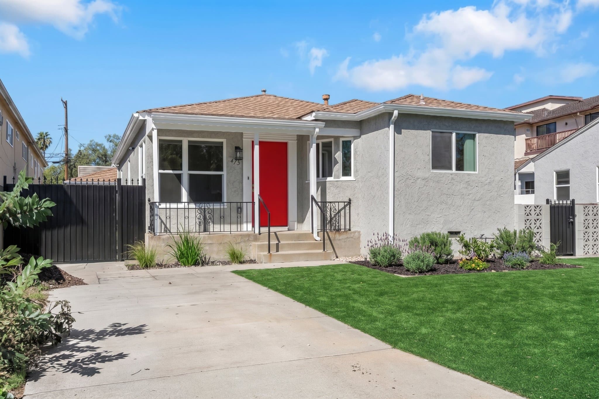 Glendale House: 413 Irving Avenue