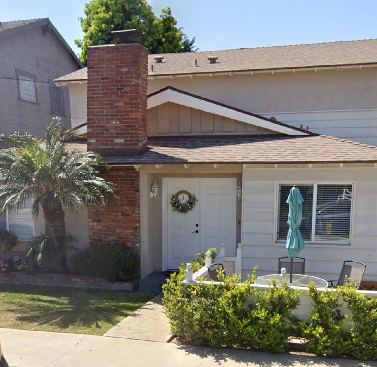 Long Beach Apartment: 241 Lindero Ave