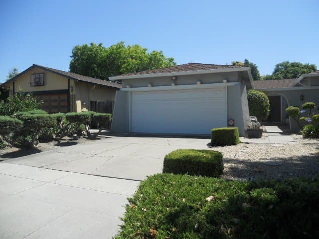 San Jose House: 758 Azule Ave