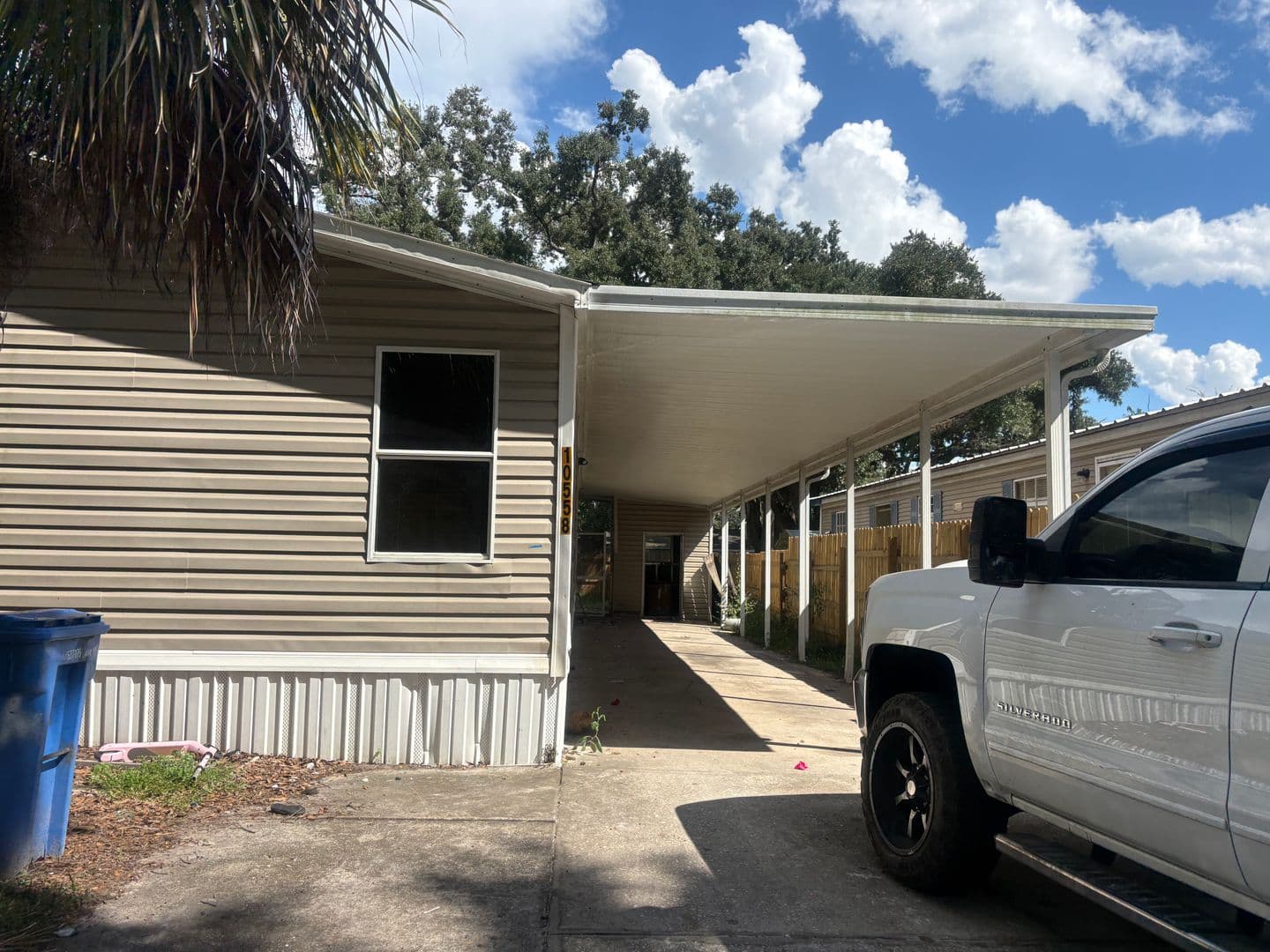 THONOTOSASSA House: 10558 Bay Hills Cir