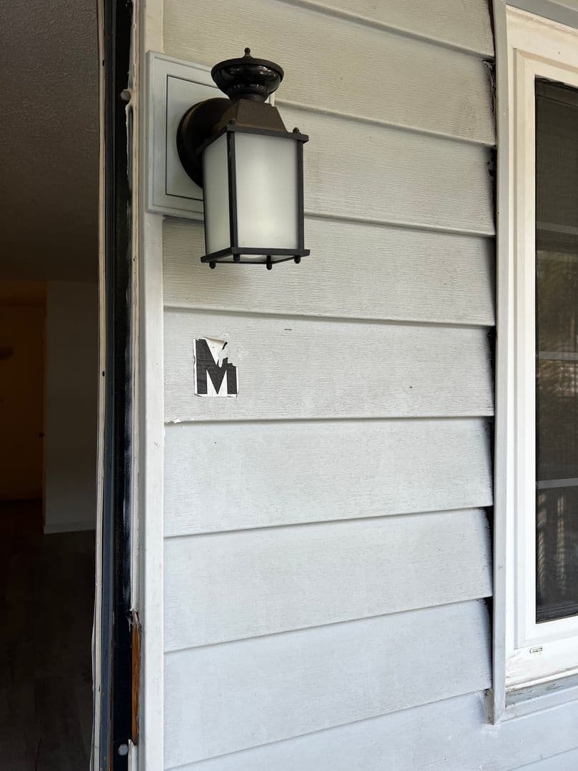Sonora Apartment: 172 Columbia Way