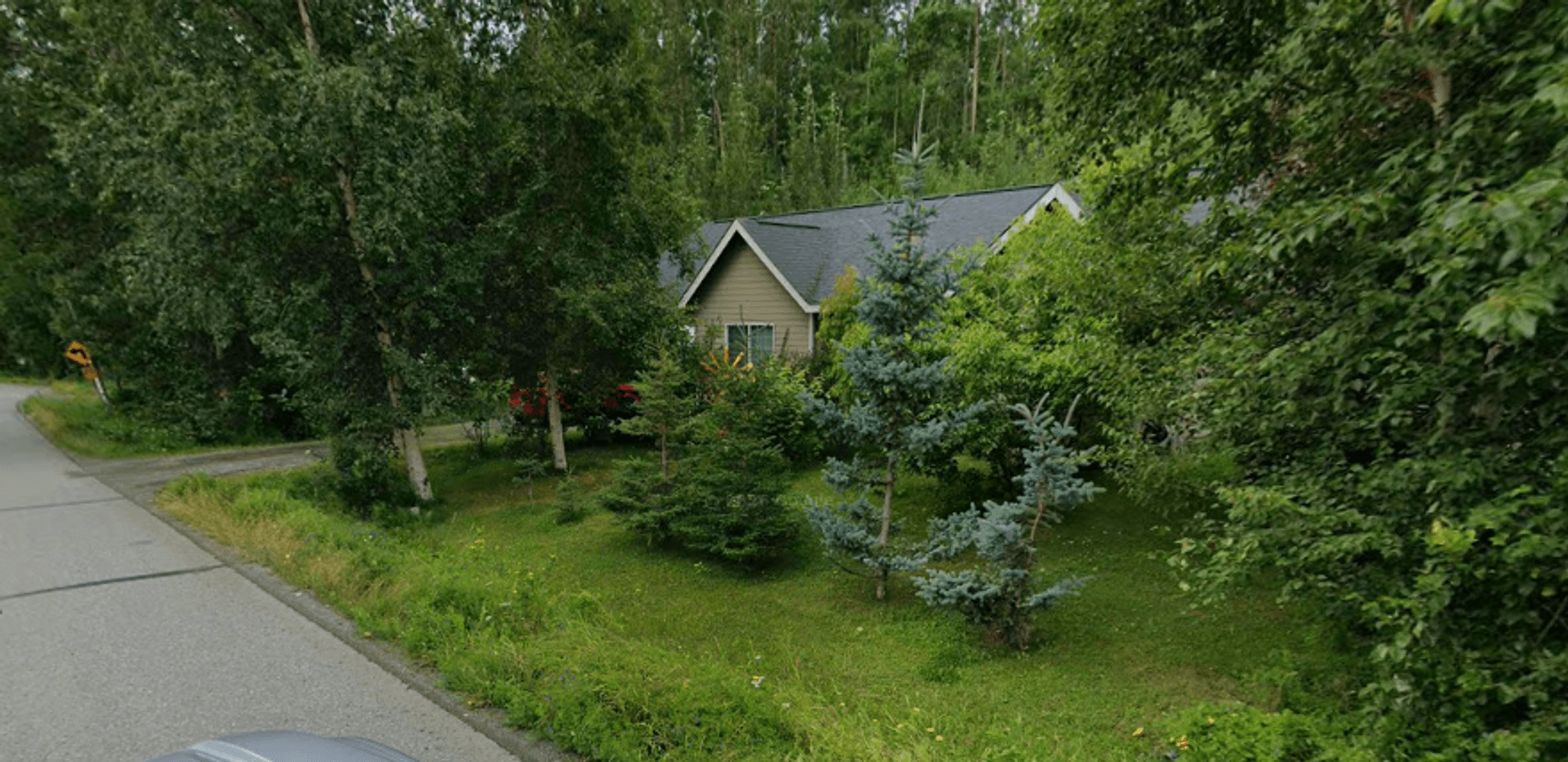 Palmer House: 6041 E Gershmel Loop