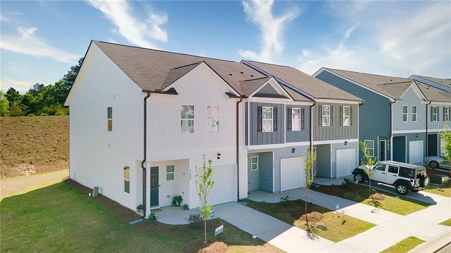 Stonecrest House: 3505 Lakeview Crk